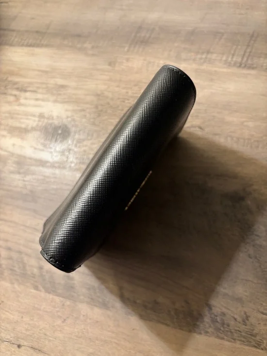 kate spade Black Saffiano Leather Zip Wallet with Gold Hardware - Picture 4 of 8